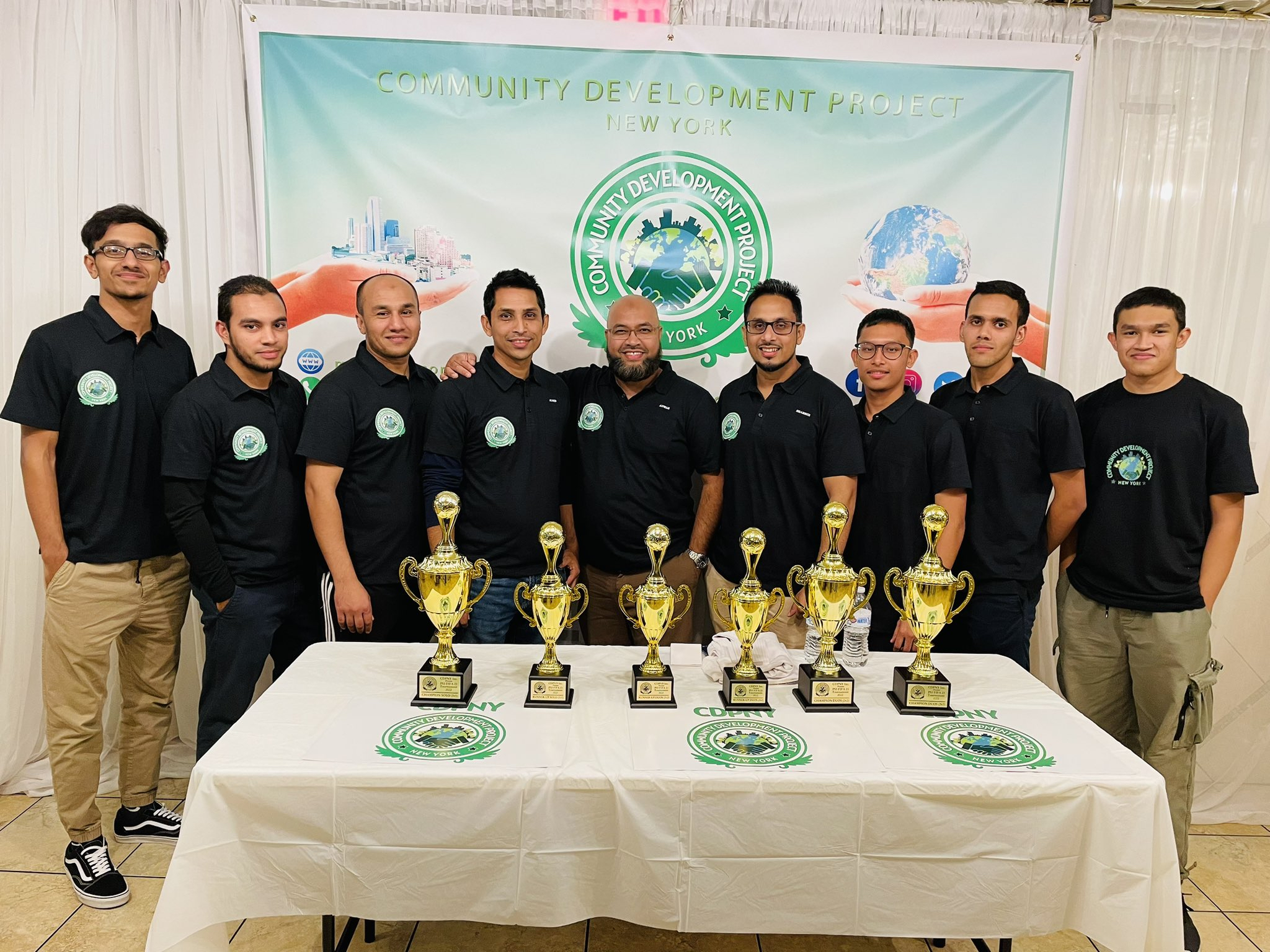Kids and mentors in a community program